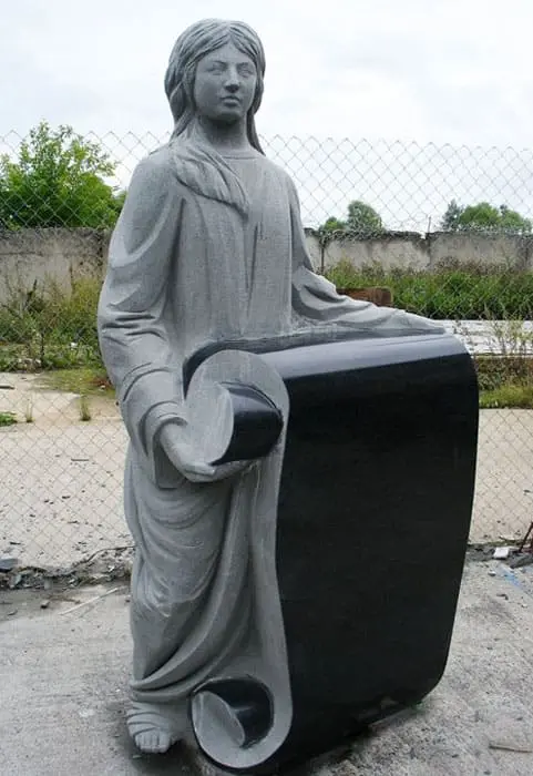Бюст, статуя
