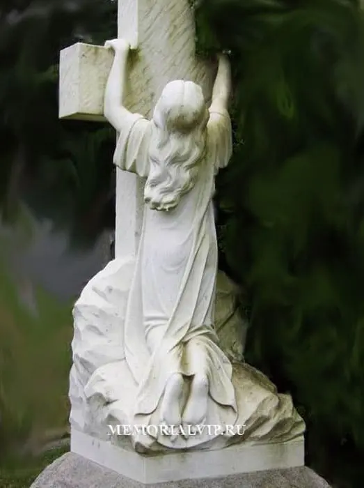 Скульптура на могилу